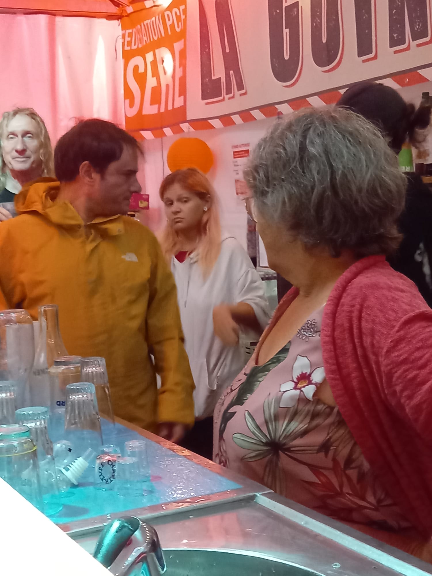 Le bar de la guinguette